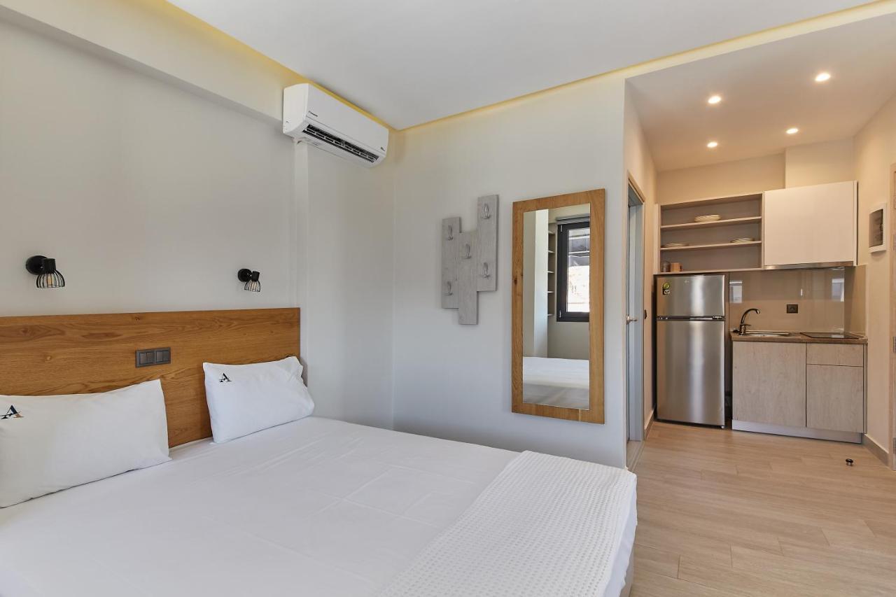 Albatros Suites Nea Vrasna Bagian luar foto