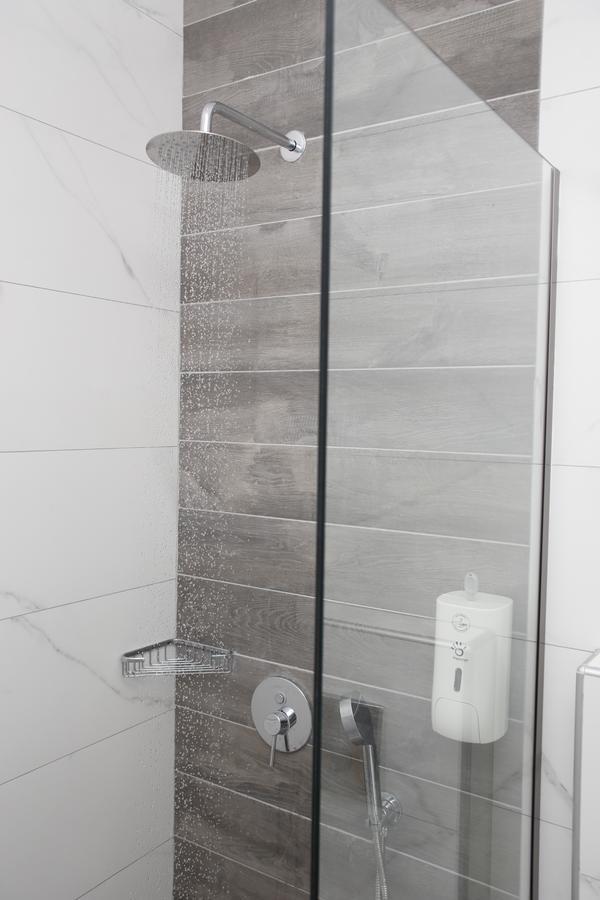 Albatros Suites Nea Vrasna Bagian luar foto