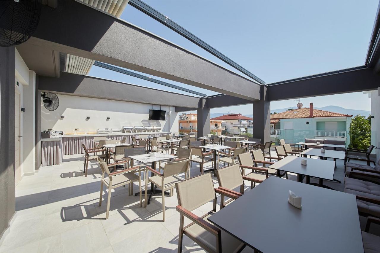Albatros Suites Nea Vrasna Bagian luar foto